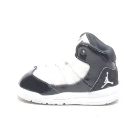Air Jordan Max Aura Sneakers Leather Black Color For Kids