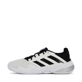Barricade 13 M White