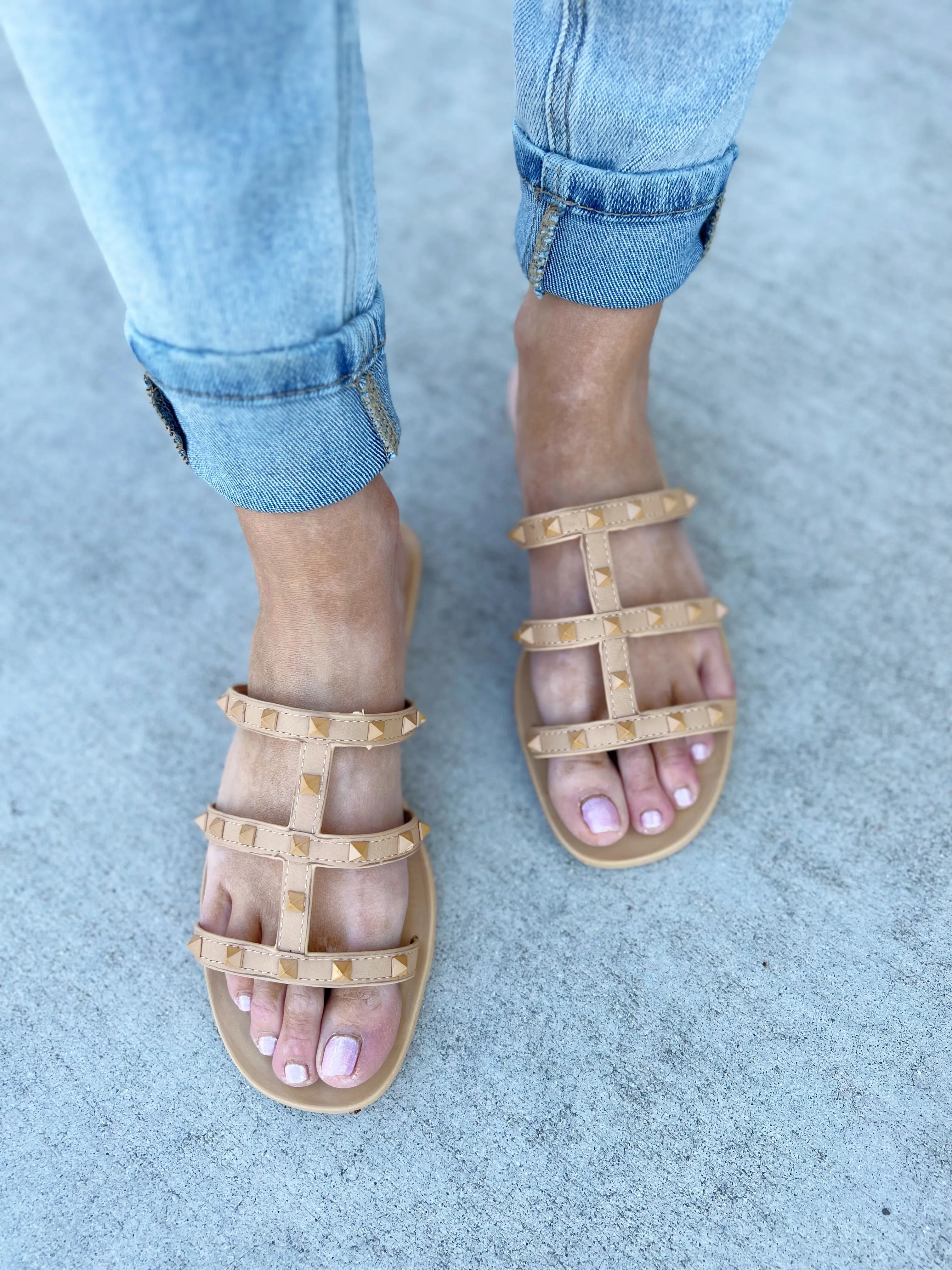 Free And Easy Sandals in Natural (SALE)