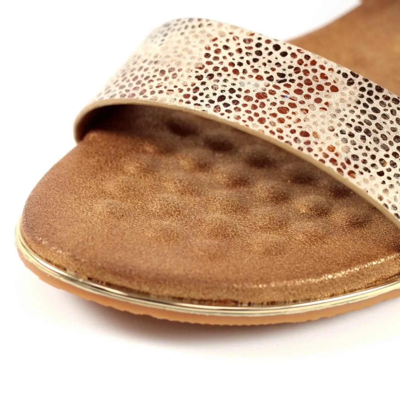 Lunar Horton Buckle Sandal