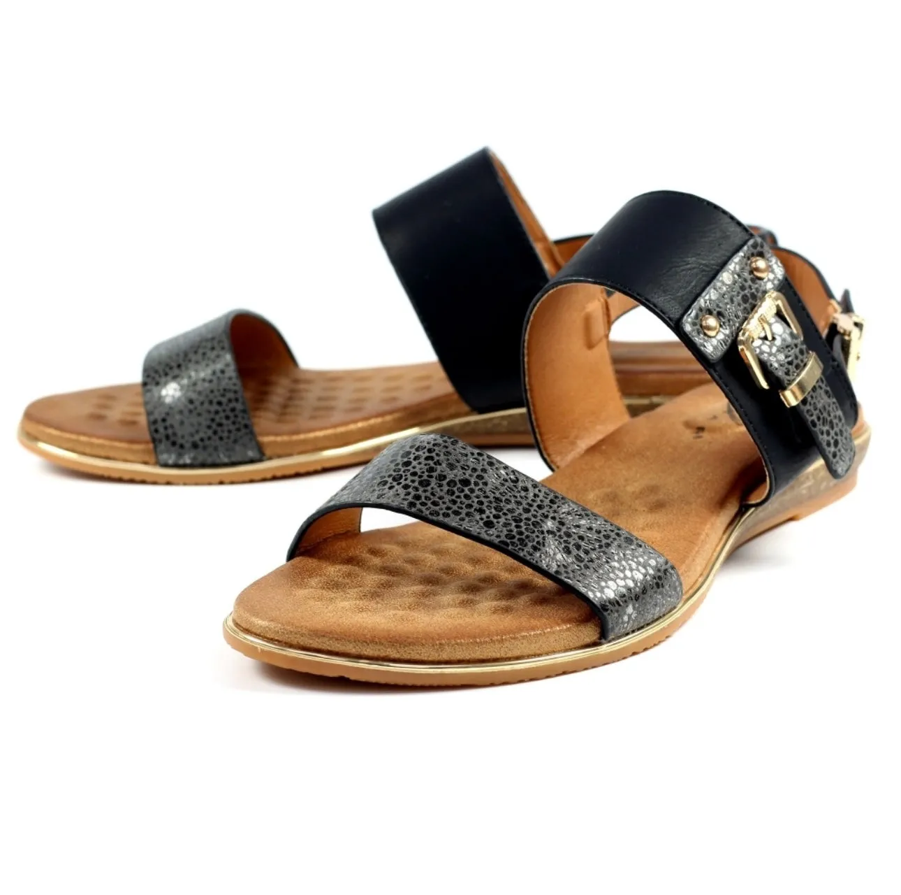 Lunar Horton Buckle Sandal